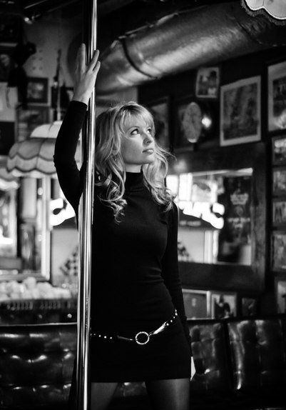 Почему с проституткой можно реализовать любые фантазии?